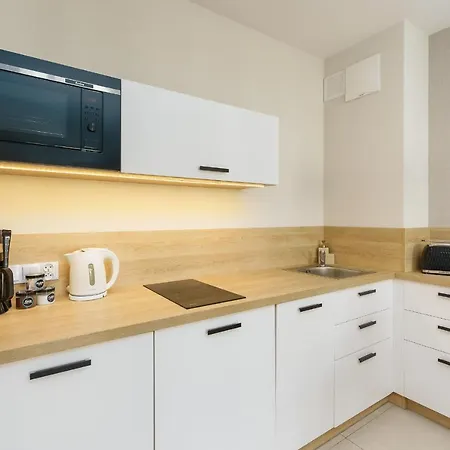 Bel Mare 210c By Renters * מידזיזדרויה