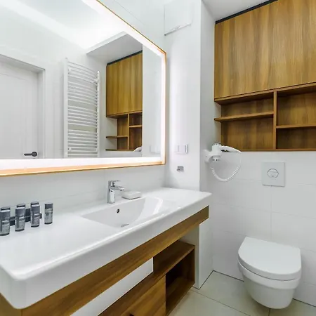 Bel Mare 210c By Renters *